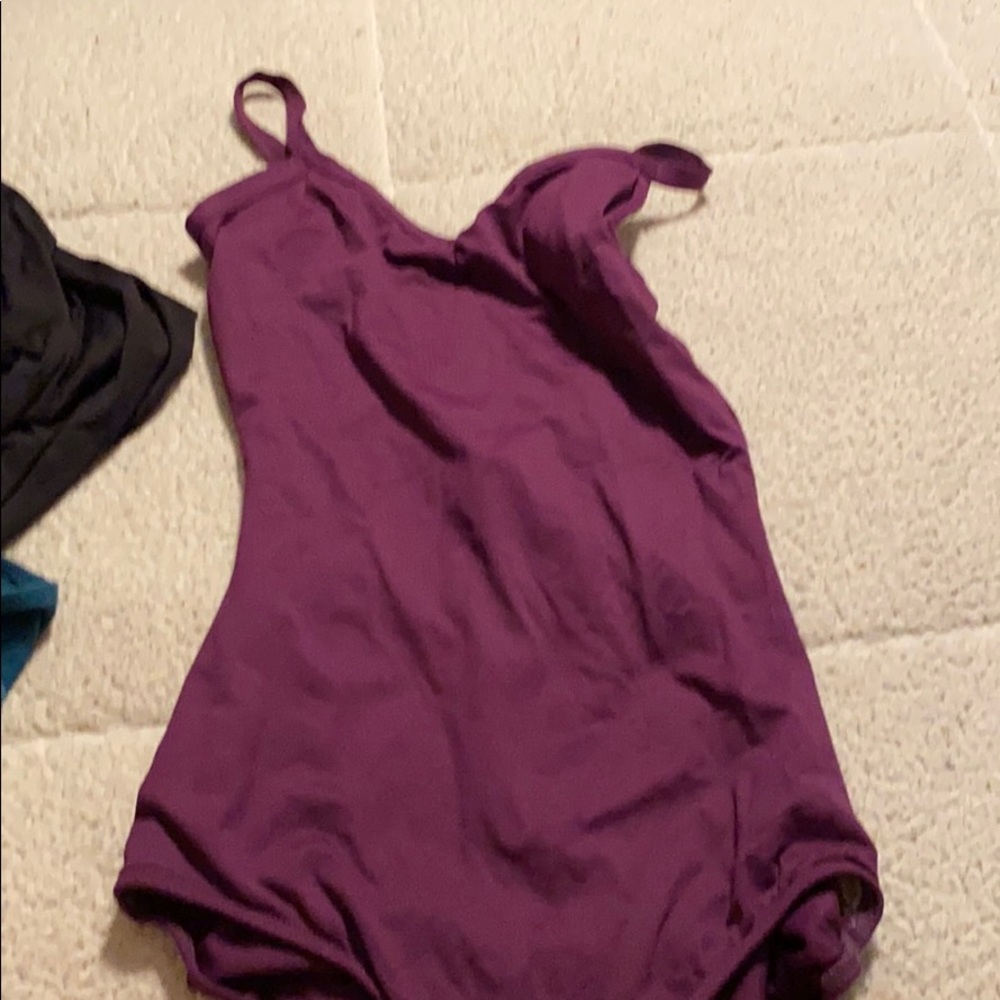 Purple V neck leo